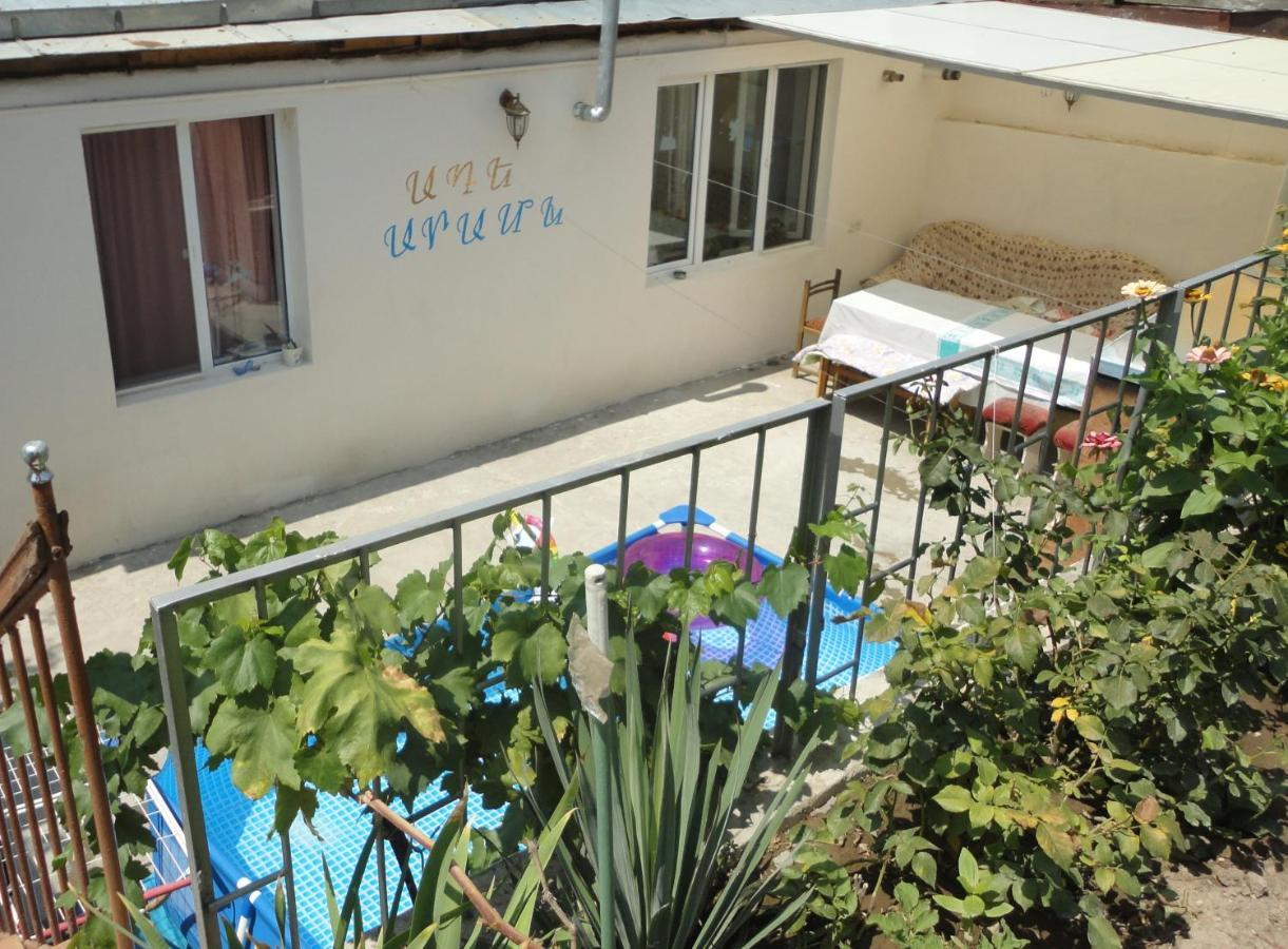 Like Home Guesthouse & Tours Ereván Exterior foto